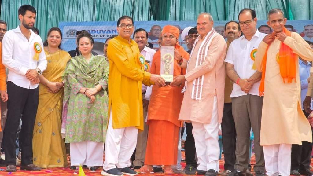 दुवंशी शिक्षा निकेतन स्कूल की टपूकडा में नई शाखा का मंगलार को शुभारम्भ किया गया।