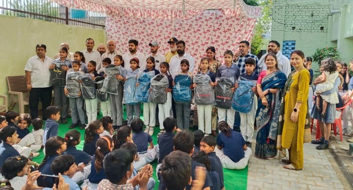 Dharuhera News: राजकीय मॉडल स्कूल में वार्षिक कार्यक्रम आयोजित, बच्चों ने दिखाई प्रतिभा