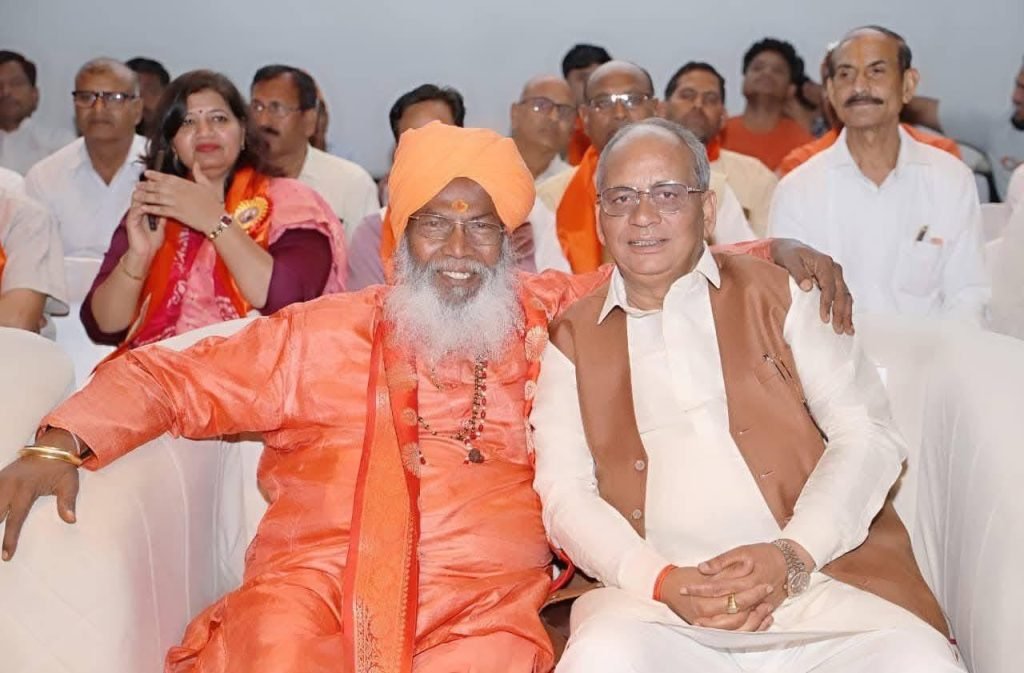 Gurugram News: अखिल भारतीय लोधी राजपूत कल्याण महासभा का प्रांतीय अधिवेशन आयोजित 2 अखिल भारतीय लोधी राजपूत कल्याण महासभा (हरियाणा प्रदेश) का “प्रांतीय अधिवेशन” प्रदेश अध्यक्ष हरियाणा एवं कार्यक्रम संयोजक रवि वर्मा के नेतृत्व में भव्य एवं सफलतापूर्वक आयोजित किया गया।