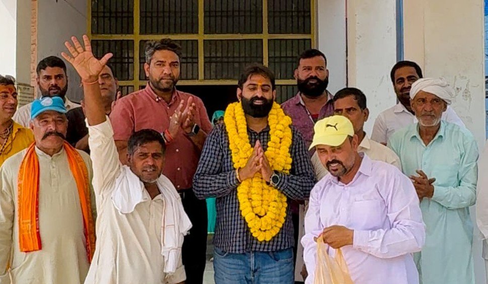 धारूहेडा: चेयरमैन पद के लिए प्रदीप खोला ने किया नामांकन