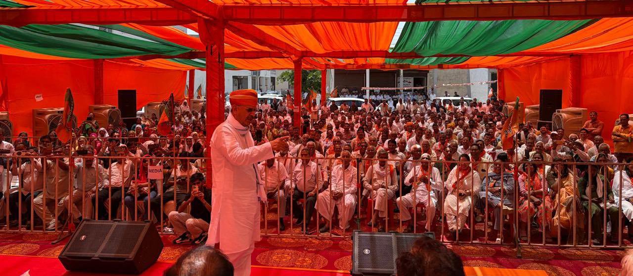 : रेवाड़ी नगर परिषद् चेयरपर्सन के चुनाव कार्यालय के उद्घाटन समारोह का आयोजन संपन्न हुआ।