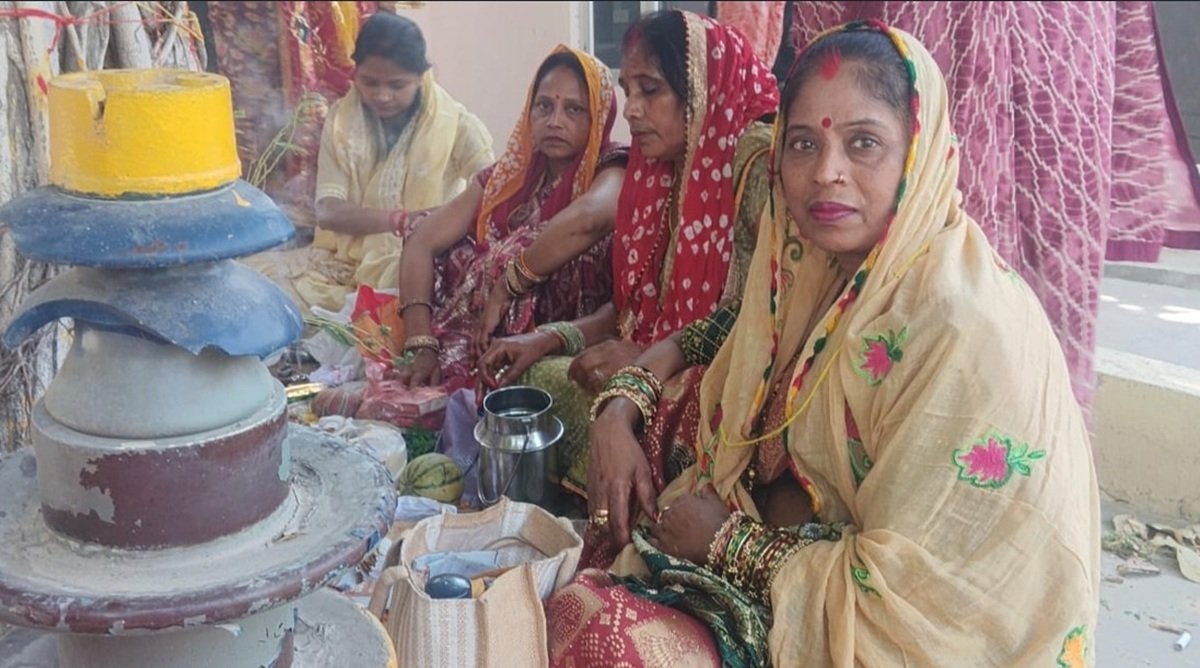 Breaking News:  वट वृक्ष की पूजा को लेकर महिलाओं में उत्साह, जानिए क्यों की जाती है पूजा