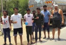 Dharuhera News: बेटी के जन्मदिन पर NH 48 पर लगाई मीठे पानी की छबील Dharuhera News: बेटी के जन्मदिन पर हाईवे पर लगाई मीठे पानी की छबील