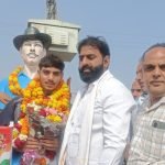 Spots News: चिराग यादव ने मलेशिया में ताइक्वांडो में जीता गोल्ड, धारूहेड़ा पहुचने पर हुआ भव्य स्वागत Spots News: चिराग यादव ने मलेशिया में ताइक्वांडो में जीता गोल्ड, धारूहेड़ा पहुचने पर हुआ भव्य स्वागत