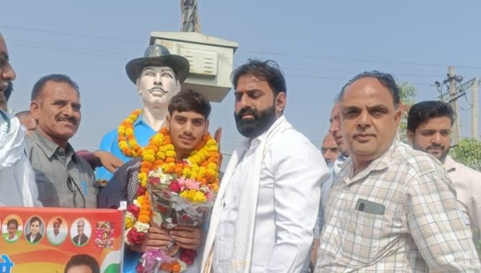 Spots News: चिराग यादव ने मलेशिया में ताइक्वांडो में जीता गोल्ड, धारूहेड़ा पहुचने पर हुआ भव्य स्वागत