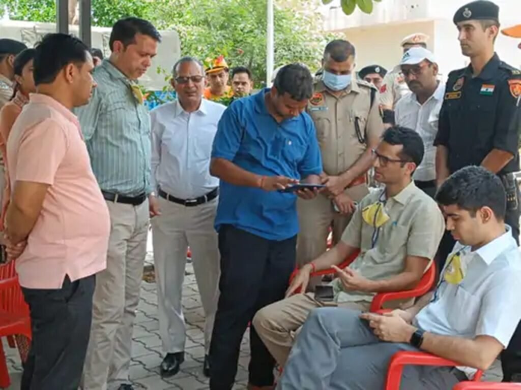 बावल: सर्च अभियान में कंकाल मिलने पर कंपनी में पहुुचे डीसी व एसपी