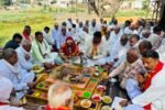 धारूहेड़ा: शनि महाराज मूर्ति स्थापना पर नंदरामपुर बास में हवन करते हुए
