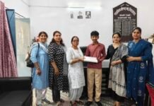 महेश्वरी स्कूल का रिजल्ट रहा सराहनीय, टॉपर विद्या​र्थियों को किया सम्मानित