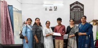 Rewari News: महेश्वरी स्कूल का रिजल्ट रहा सराहनीय, टॉपर विद्यार्थियों को किया सम्मानित महेश्वरी स्कूल का रिजल्ट रहा सराहनीय, टॉपर विद्यार्थियों को किया सम्मानित