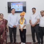 Breaking News: संत कबीर पब्लिक स्कूल धारूहेड़ा की आयशा बनी रेवाड़ी टॉपर Breaking News: संत कबीर पब्लिक स्कूल धारूहेड़ा की आयशा बनी रेवाड़ी टॉपर