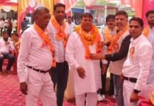 Dharuhera Breaking News: बाबा सैयद ट्रस्ट ने चेयरमैन अजय जांगडा व पार्षदों को किया समानित Dharuhera Breaking News: बाबा सैयद ट्रस्ट ने चेयरमैन अजय जांगडा व पार्षदों को किया समानित