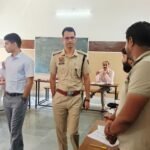 Election News: जानिए पहले दो घंटे धारूहेड़ा रेवाड़ी में कितना हुआ मतदान चुनावों में सुरक्षा व्यवस्था को लेकर डीसी व एसपी रेवाडी ने मतदान केंद्रों का औचक निरीक्षण किया
