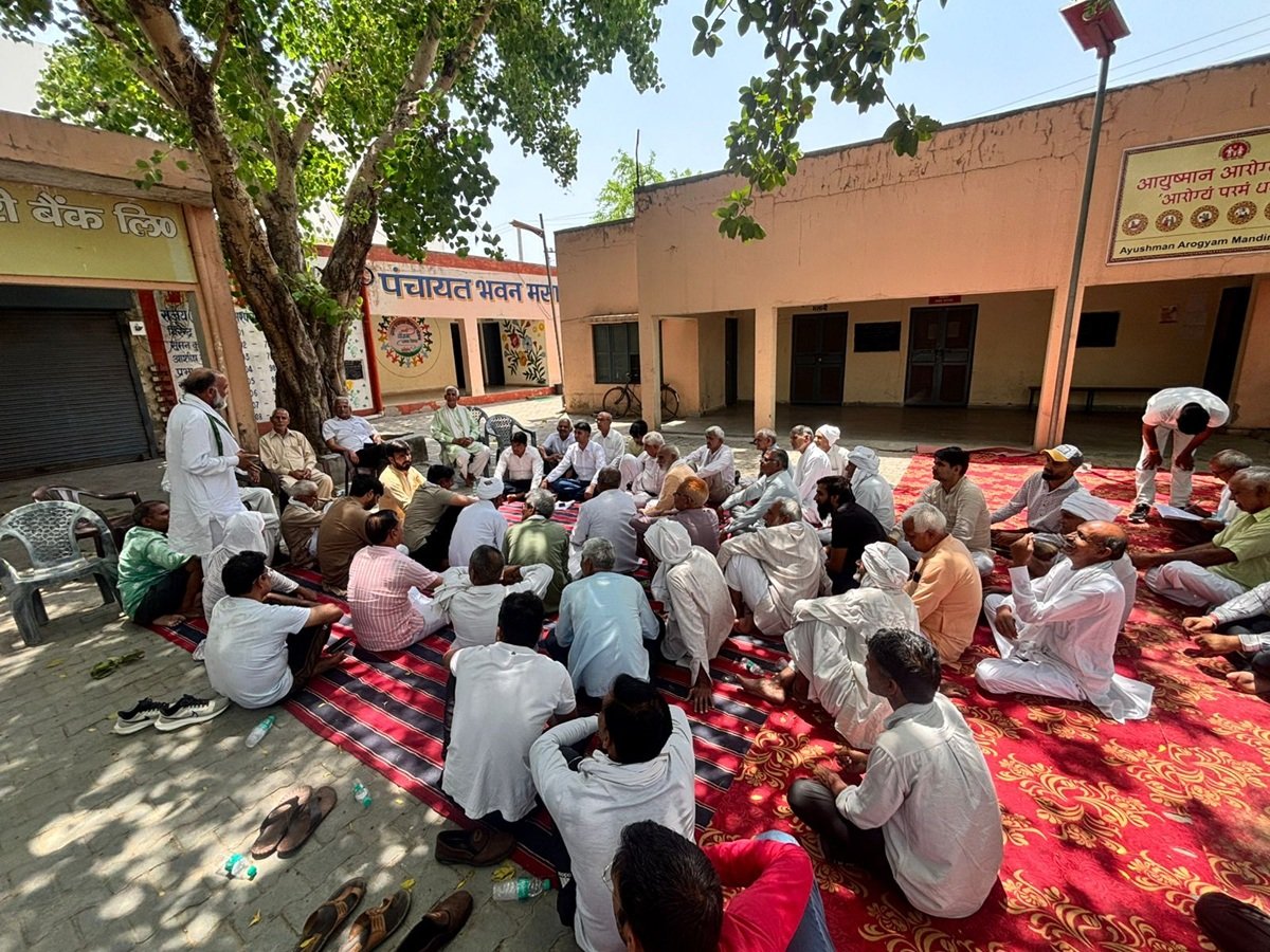 Rewari Breaking News: मसानी बैराज में छोड जो रहे प्रदूषित पानी में विरोध में बैठक, आंदोलन के लिए रणनीति तैयार