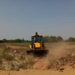 रेवाड़ी में अवैध कॉलोनियों पर चला बुलडोजर