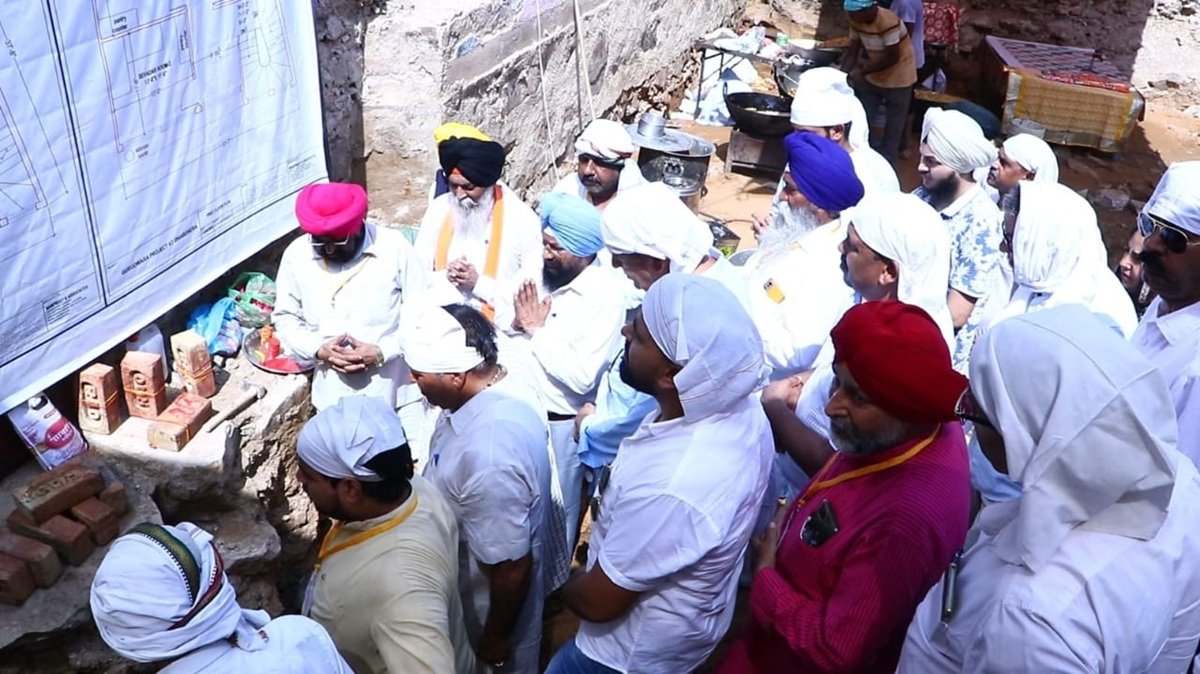 पूर्व चेयरमैन राव इंदर पाल , नपा चेयरमैन अजय जांगड़ा ने किया भूमि पूजन