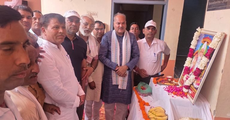 Breaking News:  धारूहेड़ा में कबीर दास जयंती पर दिया समानता और भाईचारे का संदेश