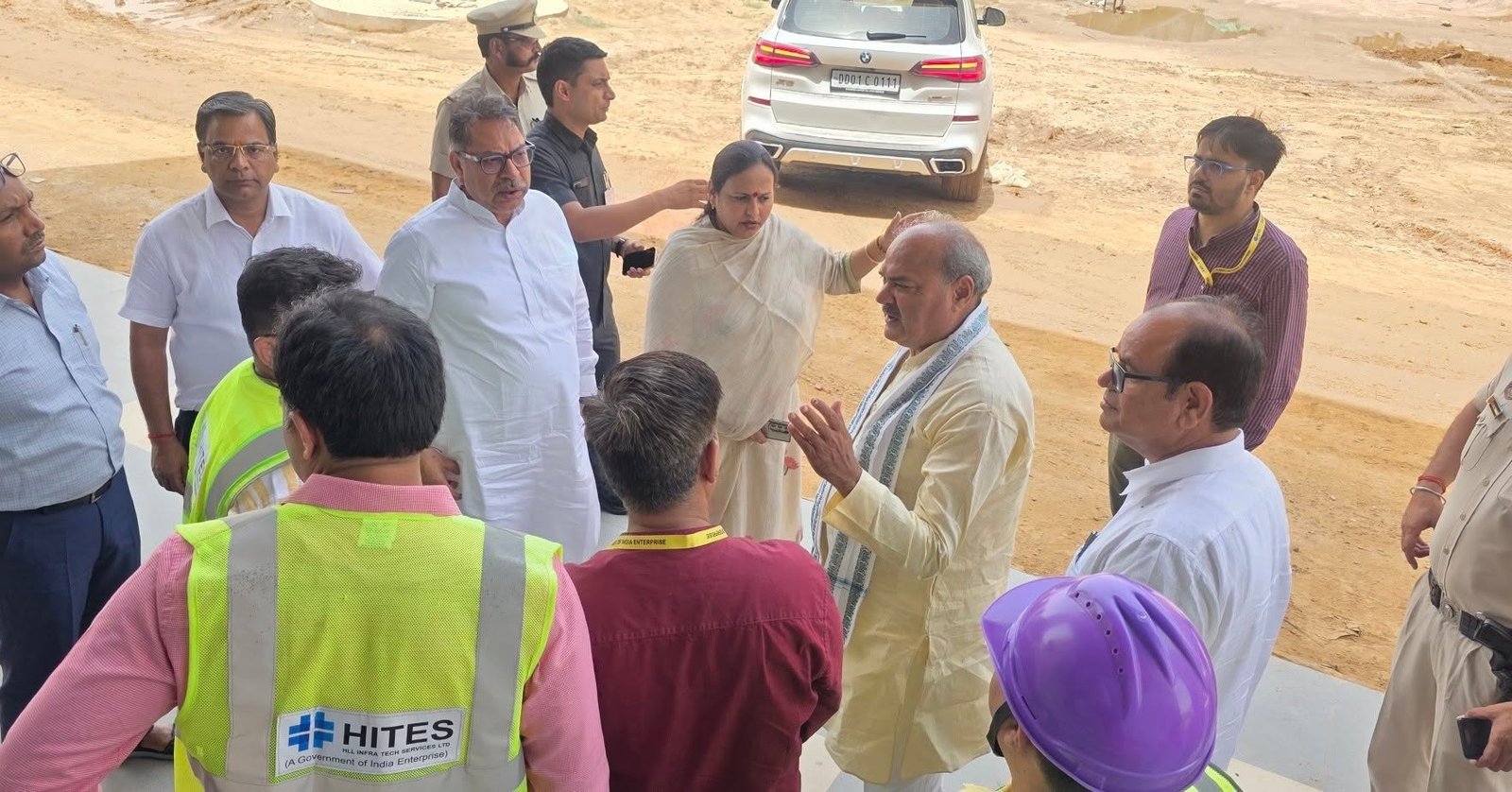 Haryana News : राज्यसभा सांसद डॉ. सतीश पूनिया ने देश् के 22वें एम्स स्थल का किया निरीक्षण 3 रेवाड़ी में रविवार को राज्यसभा सांसद एवं हरियाणा भाजपा प्रभारी डॉ. सतीश पूनिया के आगमन पर उनका स्वागत एवं अभिनंदन किया गया।