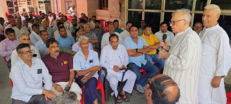 Political News: पूर्व मंत्री कैप्टन अजय सिंह यादव ने ली बैठक, SIR को लेकर कही ये बात