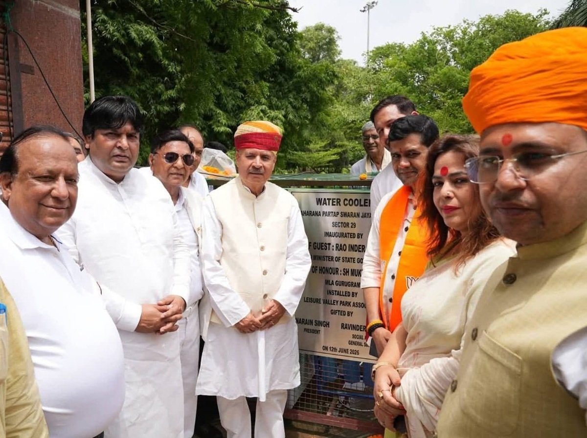 गुरुग्राम: केंद्रीय मंत्री राव इंद्रजीत सिंह ने महाराणा प्रताप स्वर्ण जयंती पार्क (लेजर वैली) में एक पेड़ मां के नाम अभियान के तहत शुक्रवार को पौधरोपण किया