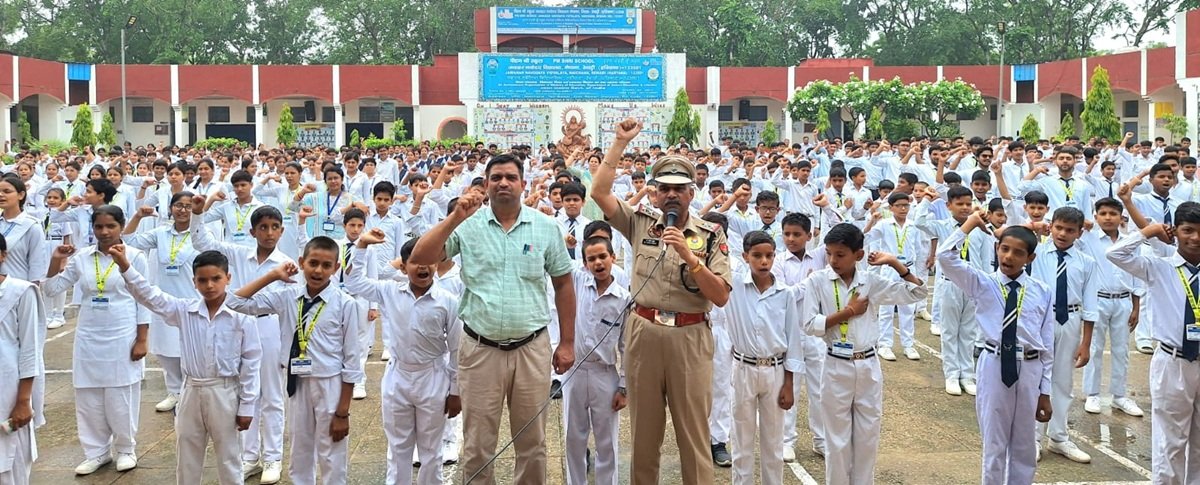 नवोदय स्कूल रेवाड़ी में हरियाणा राज्य नारकोटिक्स कंट्रोल ब्यूरो की चलाया गया जागरूकता अभियान