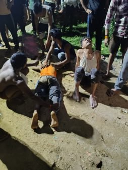 गैस भरते समय सिलेंडर फटा, धारूहेड़ा में चार श्रमिक झुलसे गैस भरते समय सिलेंडर फटा, धारूहेड़ा में चार श्रमिक झुलसे