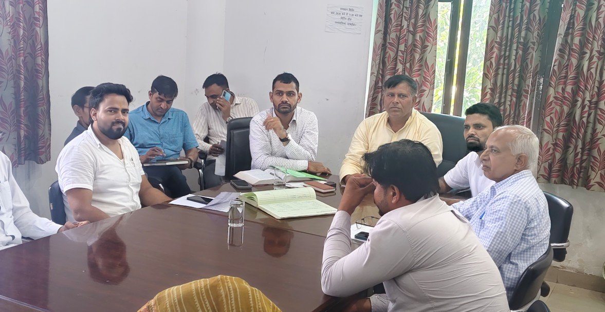 धारूहेड़ा: नगर पालिका धारूहेड़ा की पहली सामान्य बैठक गुरुवार को नगर पालिका कार्यालय में आयोजित हुई
