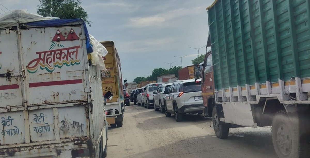 NH 48: दिल्ली जयपुर हाईवे पर फिर लगा 20 किलोमीटर जाम