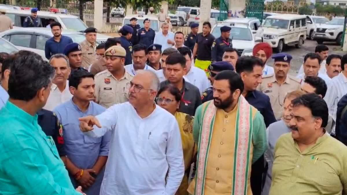 जींद में आयोजित होने वाली प्रधानमंत्री नरेंद्र मोदी की रैली (विकसित भारत रैली) की तैयारियां हुड्डा ग्राउंड में अंतिम चरण में हैं।