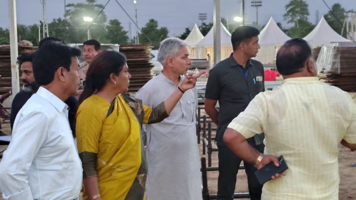 जींद में आयोजित होने वाली प्रधानमंत्री नरेंद्र मोदी की रैली (विकसित भारत रैली) की तैयारियां हुड्डा ग्राउंड में अंतिम चरण में हैं।