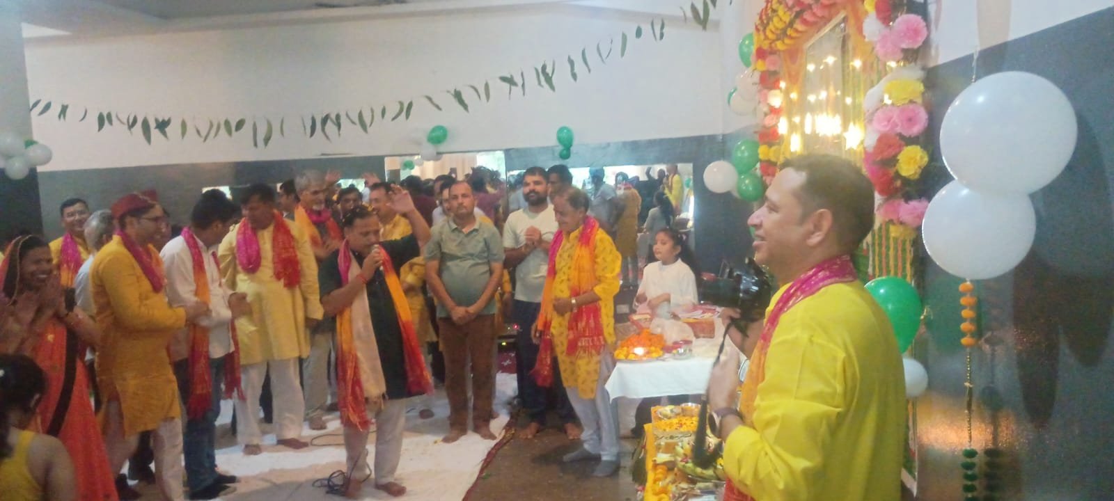 पहाड़ों से दूर भी पीढ़ियों को जोड़ रही उत्तराखंड की लोक परम्परा: चेयरमैन अजय जांगडा 2 अरावली हाइट द्वारकाधिश सोसायटी धारूहेड़ा में उत्तराखंड परिवार की ओर से हरेला पर्व मनाया