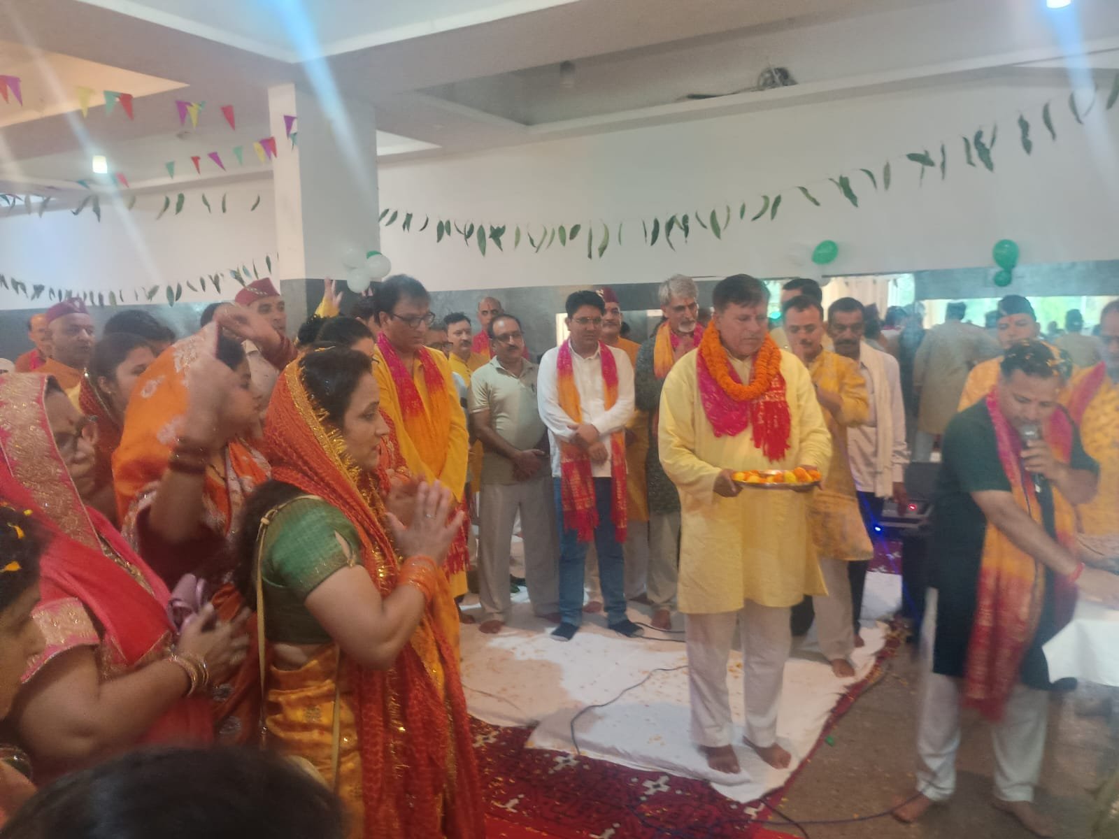 पहाड़ों से दूर भी पीढ़ियों को जोड़ रही उत्तराखंड की लोक परम्परा: चेयरमैन अजय जांगडा 5 अरावली हाइट द्वारकाधिश सोसायटी धारूहेड़ा में उत्तराखंड परिवार की ओर से हरेला पर्व मनाया
