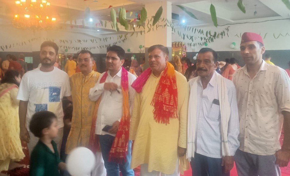अरावली हाइट द्वारकाधिश सोसायटी धारूहेड़ा में उत्तराखंड परिवार की ओर से हरेला पर्व मनाया