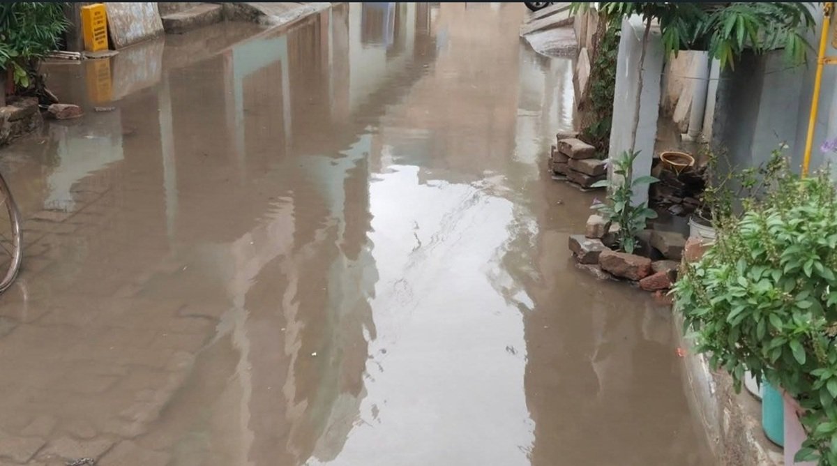 धारूहेड़ा : खलियावास मोहल्ले में पांच दिनों से जलभराव, जिम्मेदार कौन ?