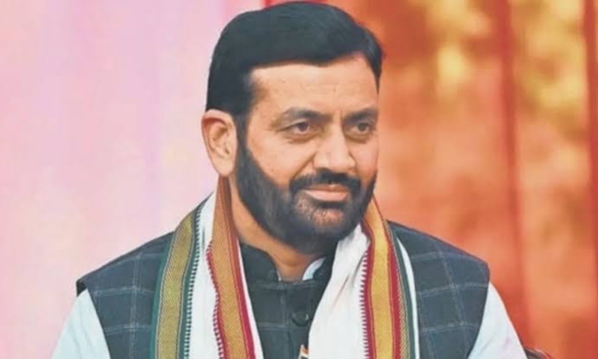 छात्र आंदोलन पर गरमाई सियासत, CM सैनी ने विपक्ष को घेरा,