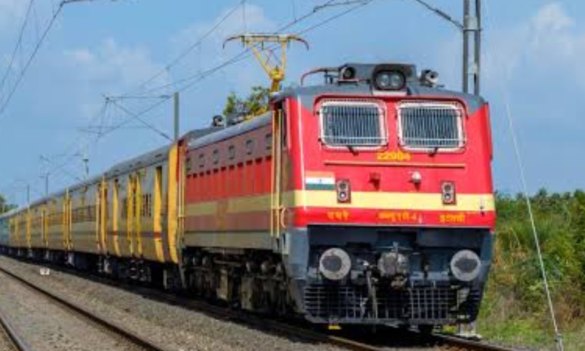 दिल्ली, हरियाणा से चलने वाली कई ट्रेनों को रेलवे ने किया रद्द