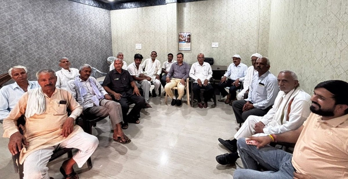 पंचायत घर मसानी में आयोजित इस बैठक में आगामी रणनीति तय करने पर विचार किया गया।