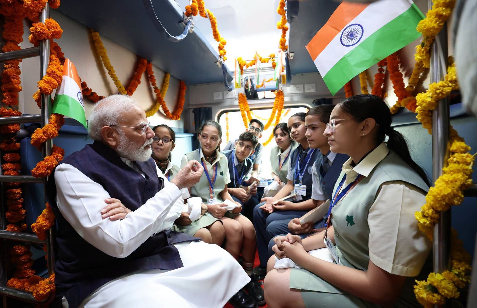 PM मोदी ने जालंधर से देश के 75 पुनर्विकसित स्टेशनों को किया समर्पित 2 PM मोदी ने जालंधर से देश के 75 पुनर्विकसित स्टेशनों को किया समर्पित