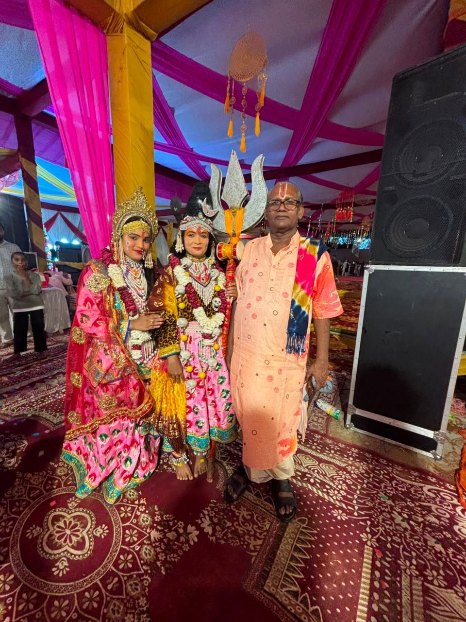 धारूहेड़ा: जगन्नाथ् स्वामी ट्रस्ट्र की ओर से मनीराम बाग में आयोजित सात दिवसीय शिव पुराण कथा 