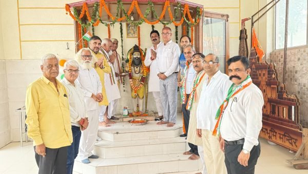रेवाड़ी: 80वें स्वतंत्रता दिवस पर 15अगस्त को जिला वाइज श्रृंखला में जिला रेवाड़ी के ब्राह्मणों की एक विशेष बैठक ब्राह्मण सभा रेवाड़ी की धर्मशाला (ब्रह्मग़ढ़) रेवाड़ी में सम्पन्न हुई