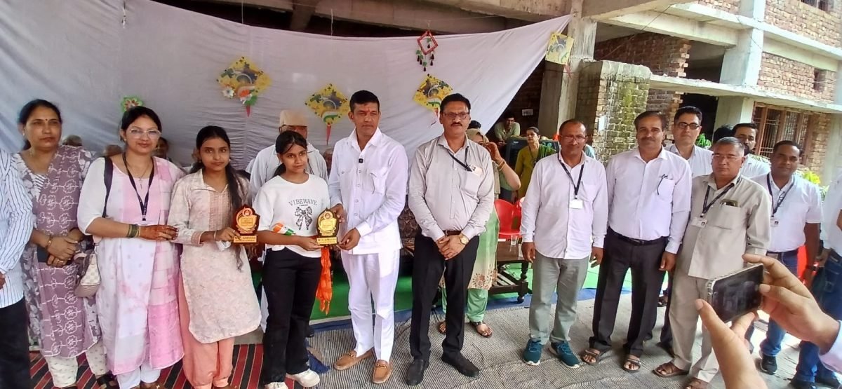 राजकीय मॉडल संस्कृति वरिष्ठ विद्यालय में स्वतंत्रता दिवस समारोह उत्साह के साथ मनाया