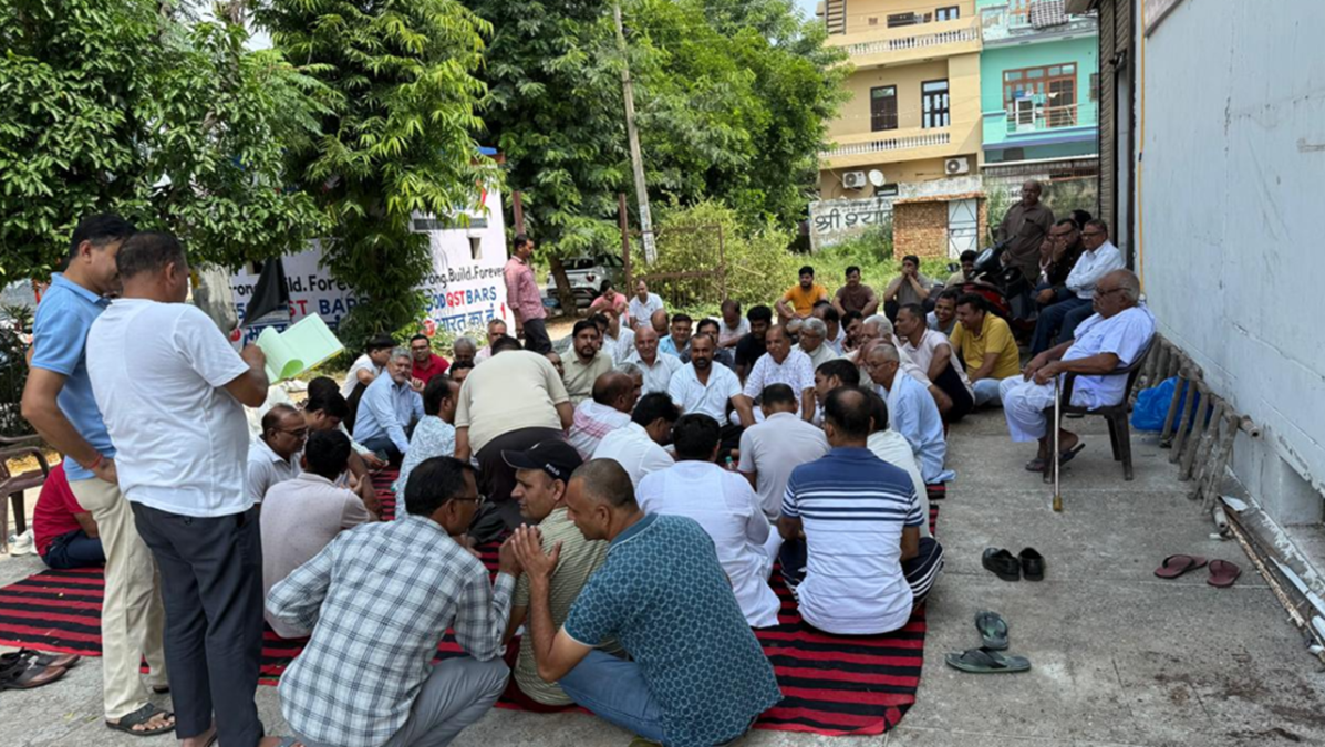 धारूहेड़ा (Best24News): सेक्टर 4A धारूहेड़ा में निवासियों की एक महत्वपूर्ण बैठक सरंक्षक चंद्र बोस की अध्यक्षता में संपन्न हुई।