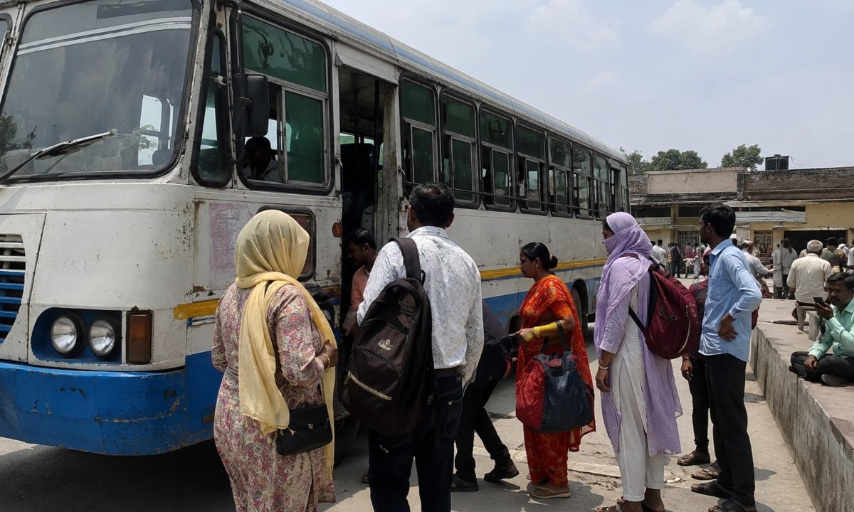 रेवाड़ी के इस रूट पर रोजाना बढ़ रही यात्रियों की मुश्किलें