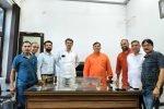 सेक्टर-4 की रेजिडेंट्स वेलफेयर एसोसिएशन (RWA) के प्रतिनिधिमंडल ने नगरपालिका चेयरमैन अजय जांगड़ा से मुलाकात कर ज्ञापन सौंपा और जमीन को तुरंत अतिक्रमण मुक्त कराने की मांग की।