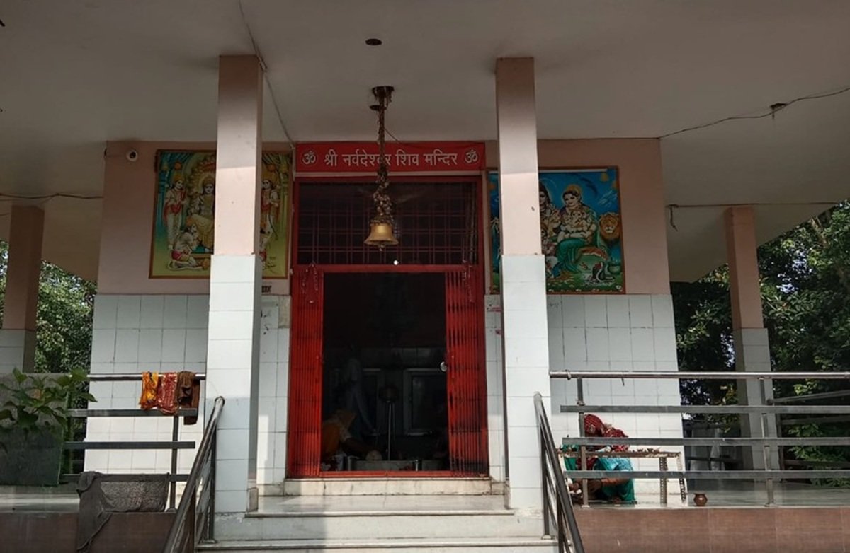धारूहेड़ा: 20 साल पुराना है नर्वदेश्वर शिव मंदिर, सावन में उमड़ती है शिव भक्तों की भीड़