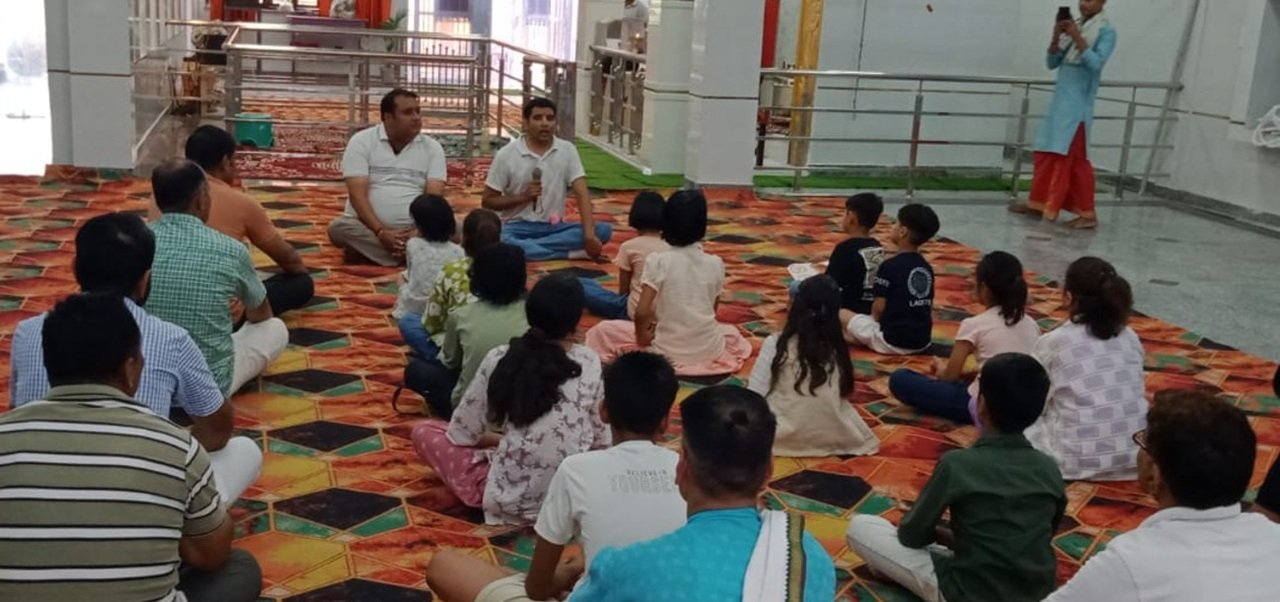 धारूहेड़ा के श्याम मंदिर में 'रक्षा सूत्र' कार्यक्रम, उमड़ी श्रद्धालुओं की भीड़