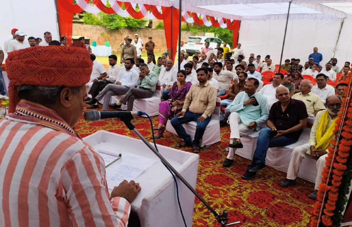 धारूहेड़ा में 2.6 करोड़ रुपये की लागत से बनेगा बिजली निगम कार्यालय, विधायक लक्ष्मण सिंह यादव किया भूमि पूजन