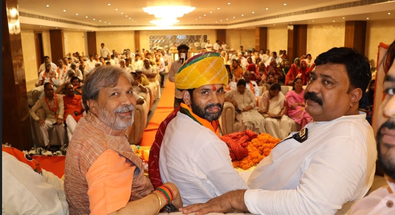 भाजपा किसान मोर्चा के प्रदेश अध्यक्ष महेश चौहान का धारूहेड़ा में भव्य स्वागत