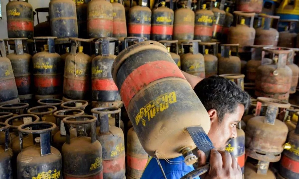 महीने के पहले दिन मिली राहत, हरियाणा में इतने रूपये सस्ता हुआ गैस सिलिंडर