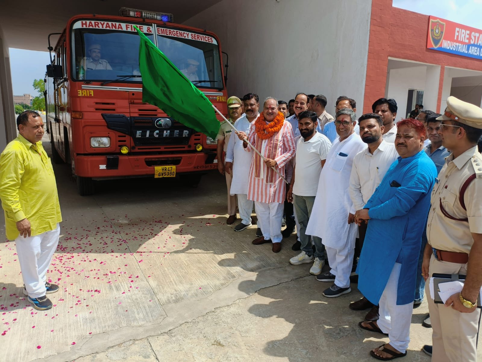 MLA Rewari Laxman Yadav ने नए दमकल स्टेशन धारूहेड़ा का किया उद्घाटन दमकल स्टेशन धारूहेड़ा