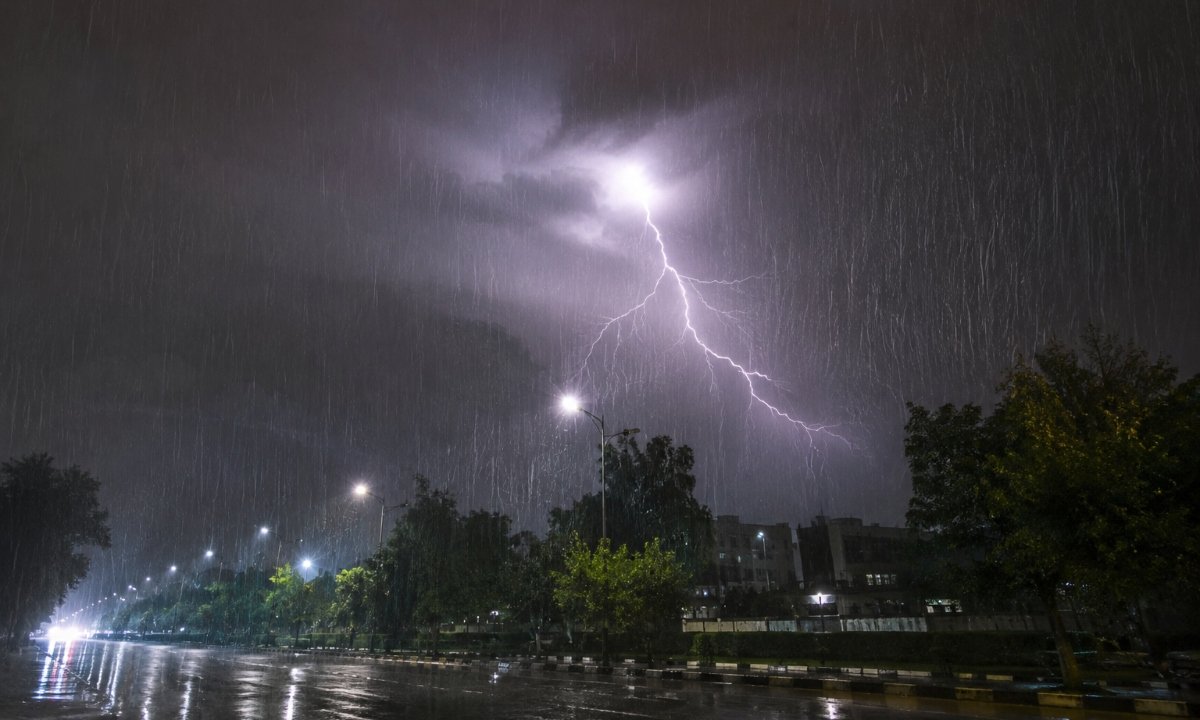 रेवाड़ी सहित इन जिलों में अगले 6 दिनों तक तूफानी बारिश का अलर्ट जारी